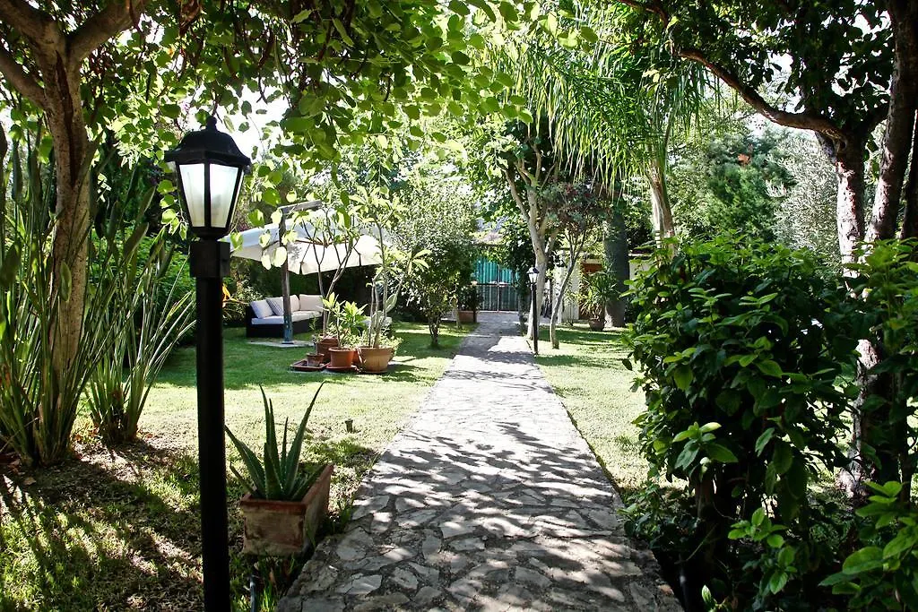 Villa Le Candele Кампофеличе-ди-Роччелла Апартаменты