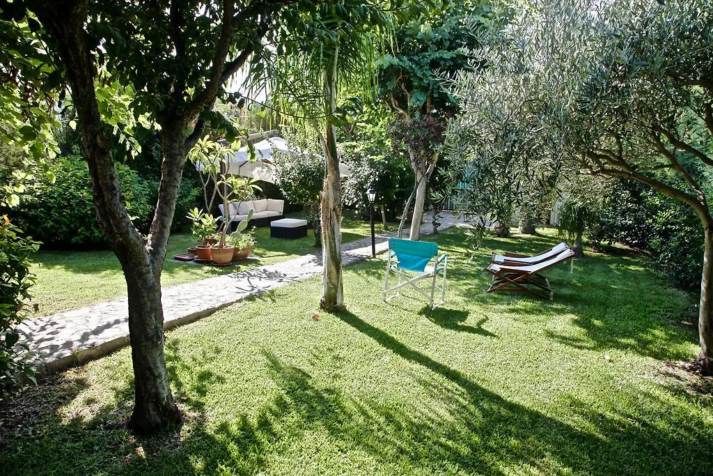 Villa Le Candele Кампофеличе-ди-Роччелла Италия