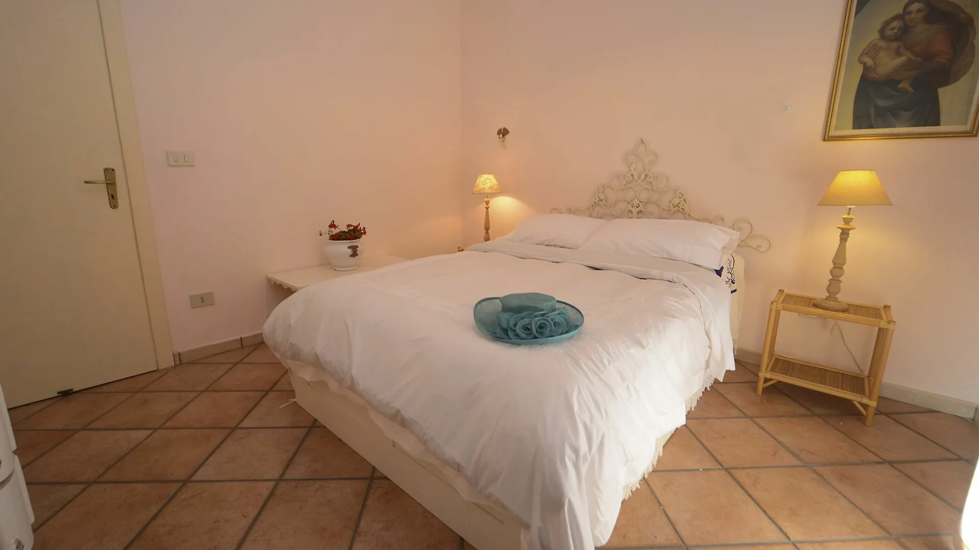 Villa Le Candele Кампофеличе-ди-Роччелла